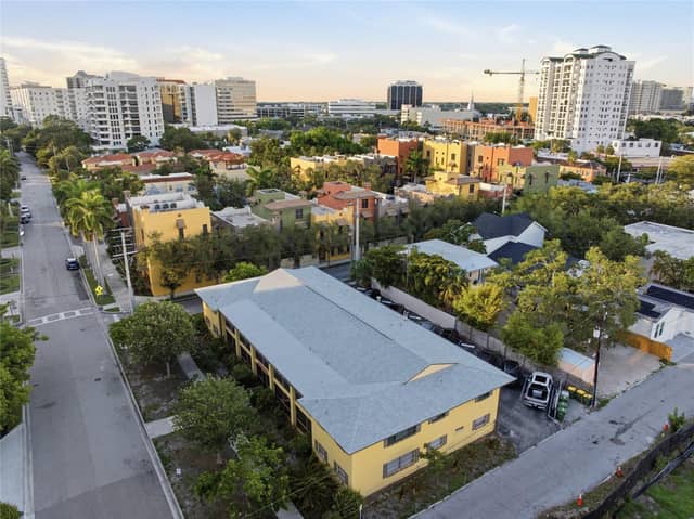 615 S PALM AVE #10 photo