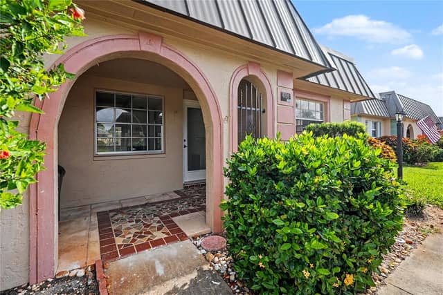 4135 STRATFORD DR photo