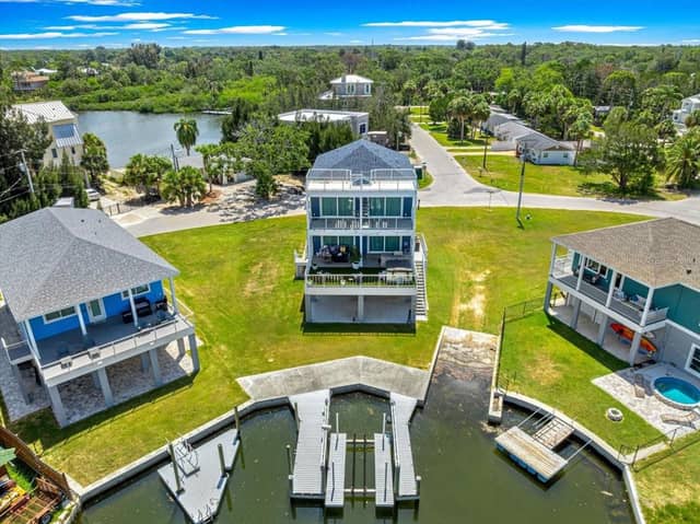 6812 DRIFTWOOD DR photo