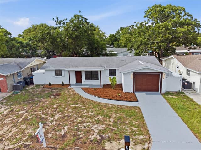 7811 TYSON DR photo