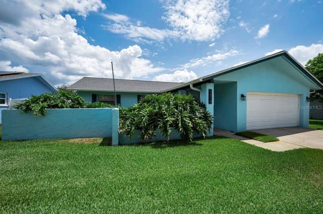 1614 DALE CIR N photo