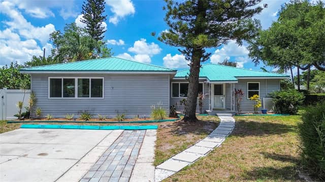 1509 CANTERBURY RD N photo