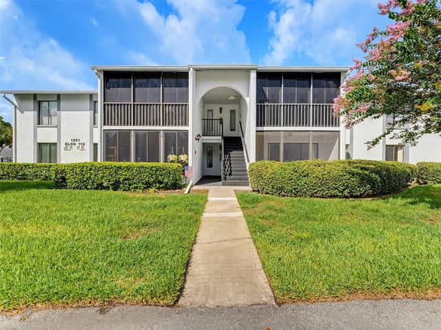 1261 PINE RIDGE CIR W #D1 photo
