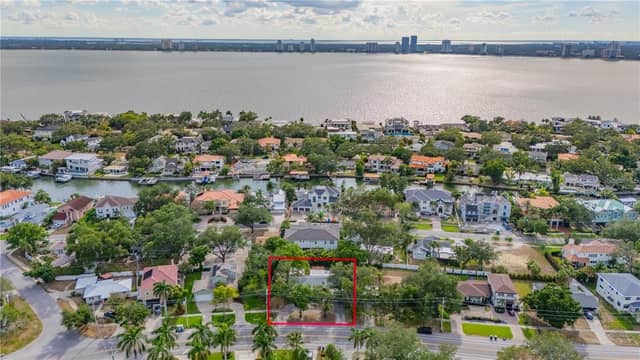 504 W DAVIS BLVD photo