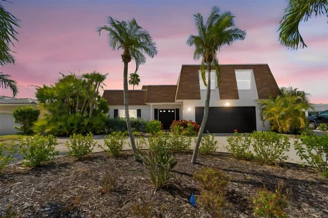 775 CAPRI BLVD photo