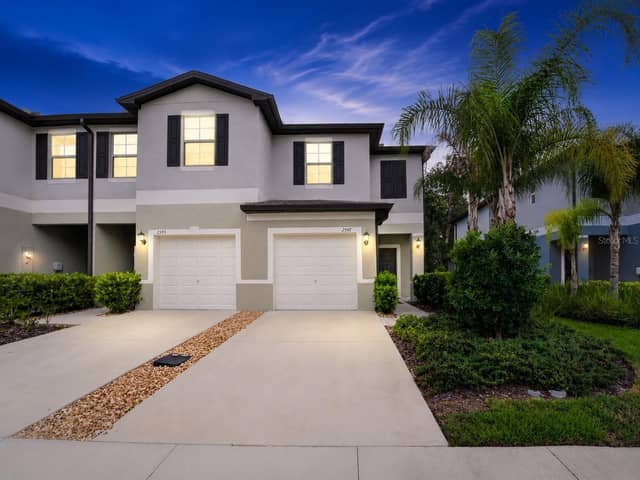 2597 CHARLAN photo