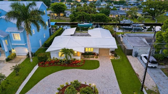 720 IXORA AVE photo