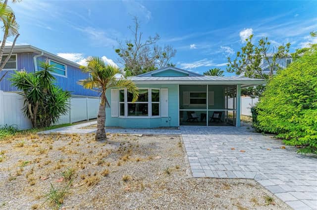 580 LINLEY ST photo