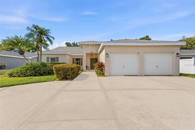 2708 W OSBORNE AVE photo