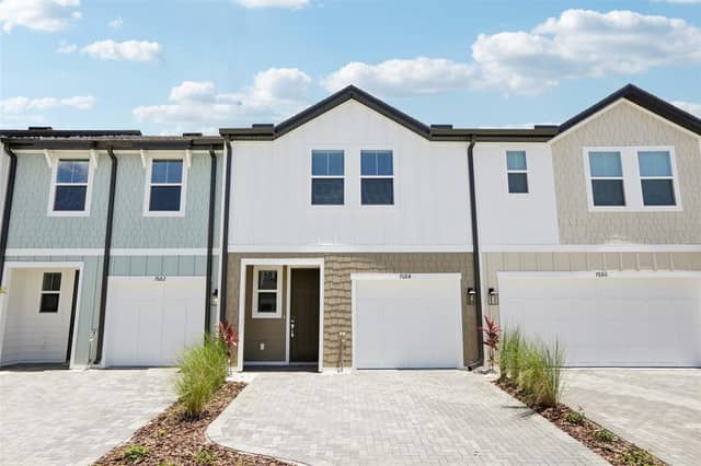 7558 DEER VALLEY CIRCLE photo