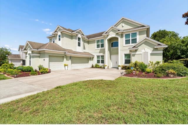 13800 CREST LAKE DR photo