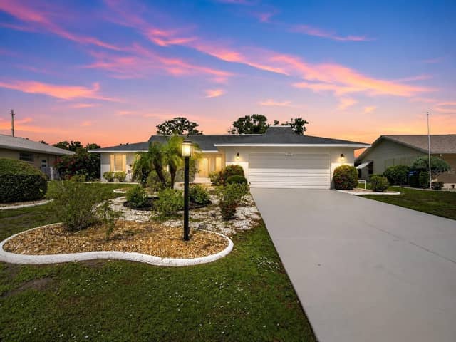 1244 W DEL WEBB BLVD photo