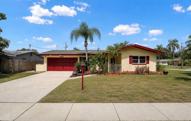 1564 SANTA MONICA DR photo