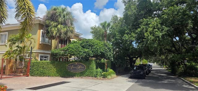 4907 BAYSHORE BLVD #103 photo