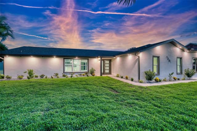 728 SPANISH MAIN DR photo