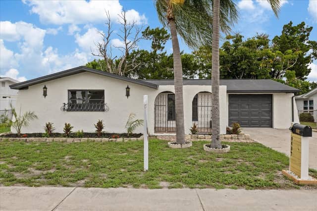 9401 GLEN MOOR LN photo