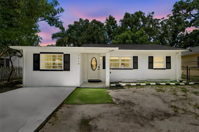 1614 E MAPLE AVE photo