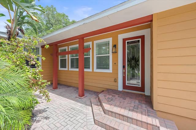 2395 HYDE PARK ST photo