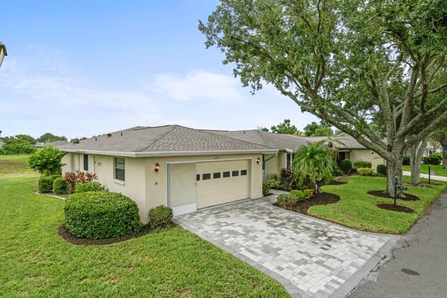 2703 LANCASTER DR photo