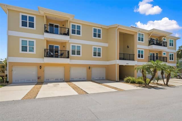 5064 ROYAL PALMS WAY #204 photo