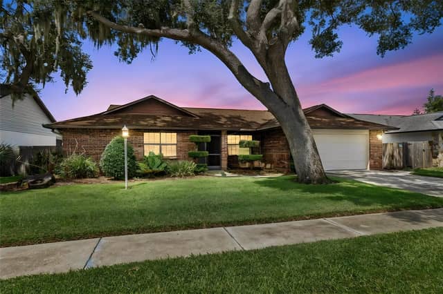 653 TIMBER POND DR photo