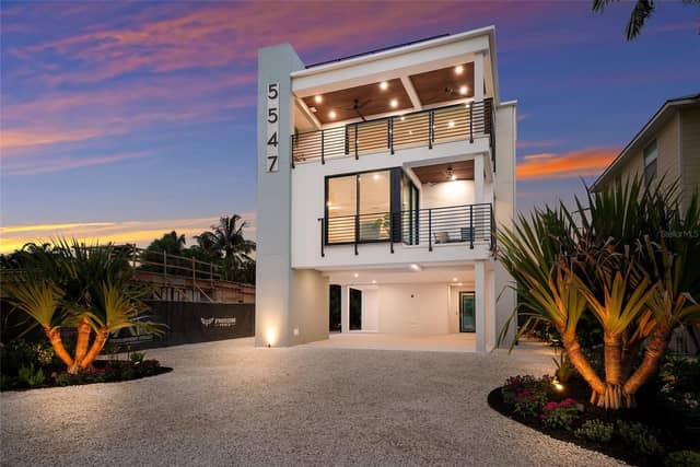5547 AVENIDA DEL MARE photo