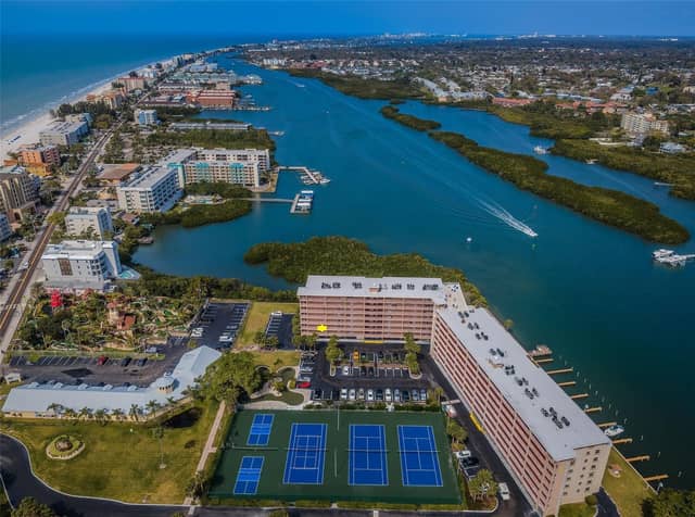 19451 GULF BLVD #301 photo