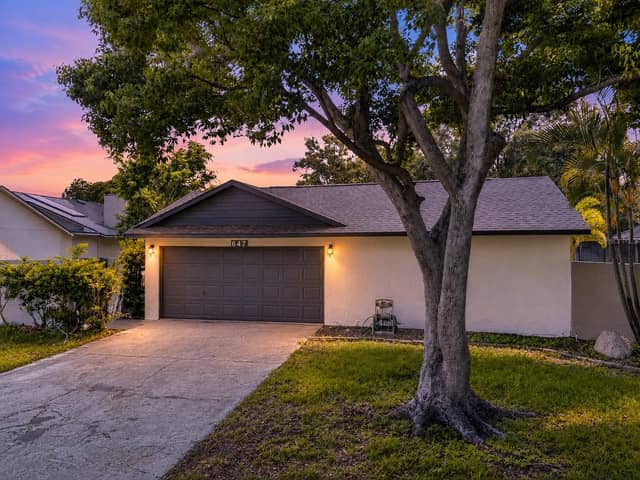647 BONNIE BLVD photo