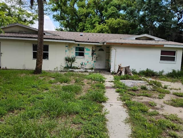 2157 RAILROAD AVE photo