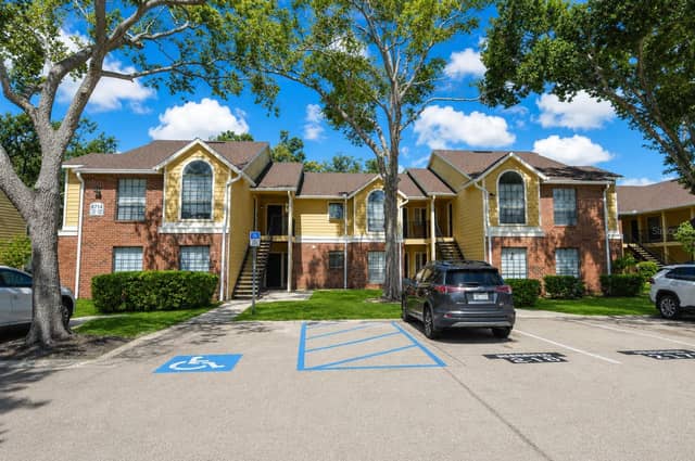 8714 MALLARD RESERVE DR #201 photo
