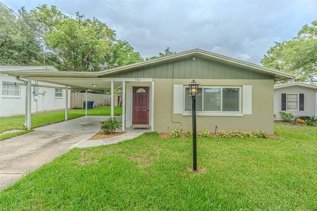 925 CEDARWOOD AVE photo