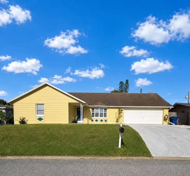 3652 WESTCHESTER DR photo