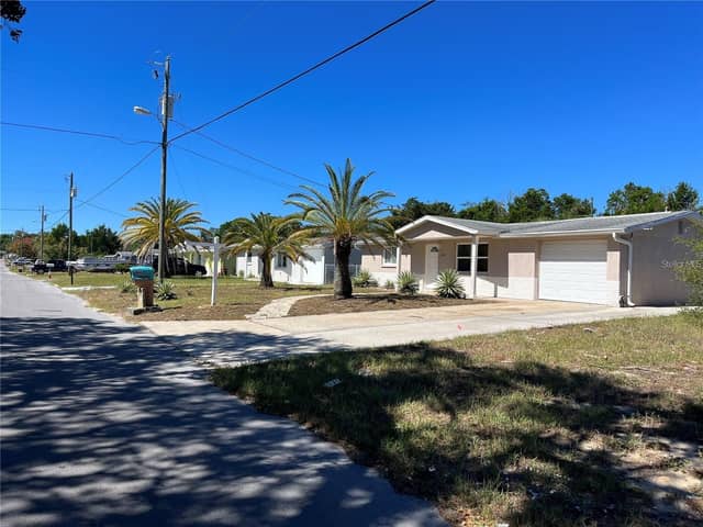 7407 UNIVERSITY DR photo