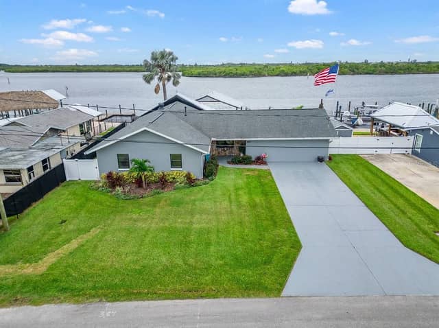 3422 W SHELL POINT RD photo
