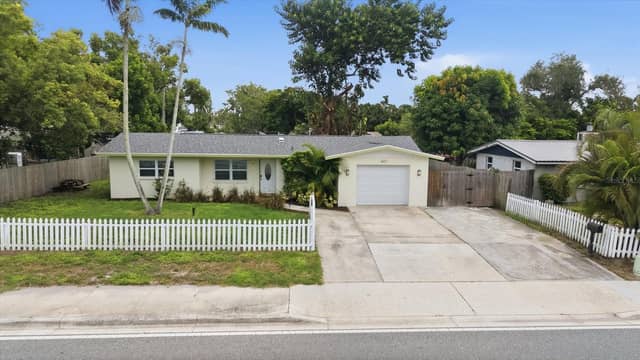 4411 BENEVA RD photo