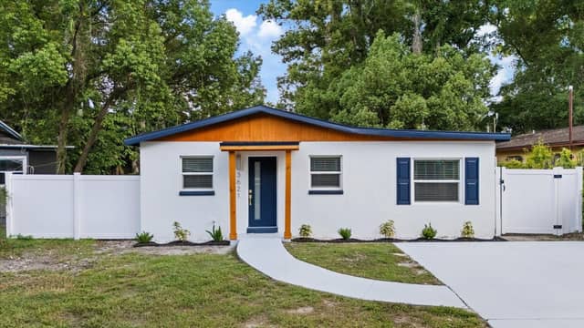 3621 E COMANCHE AVE photo
