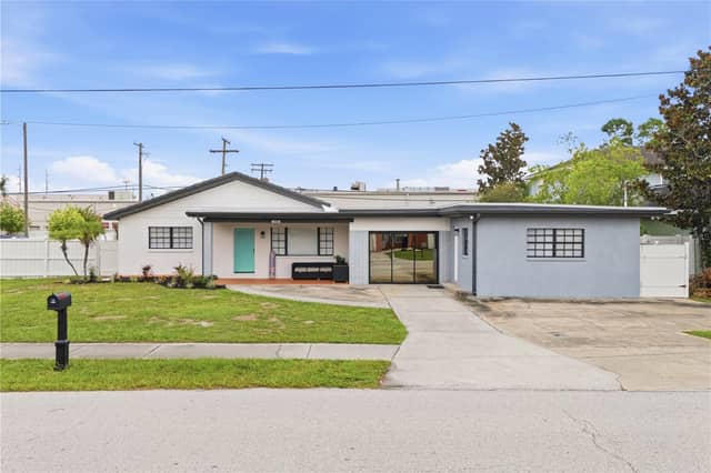 2607 W CREST AVE photo