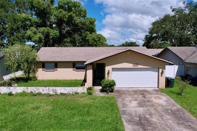 1622 DALE CIR S photo