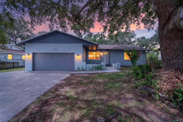 1229 OAK VALLEY DR photo