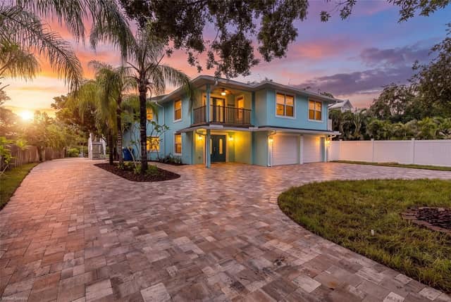 2030 GULFVIEW DR photo