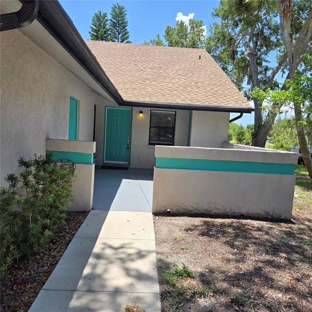 302 40TH STREET CIR W photo