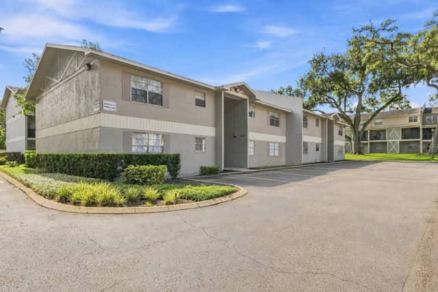 14462 REUTER STRASSE CIR #607 photo