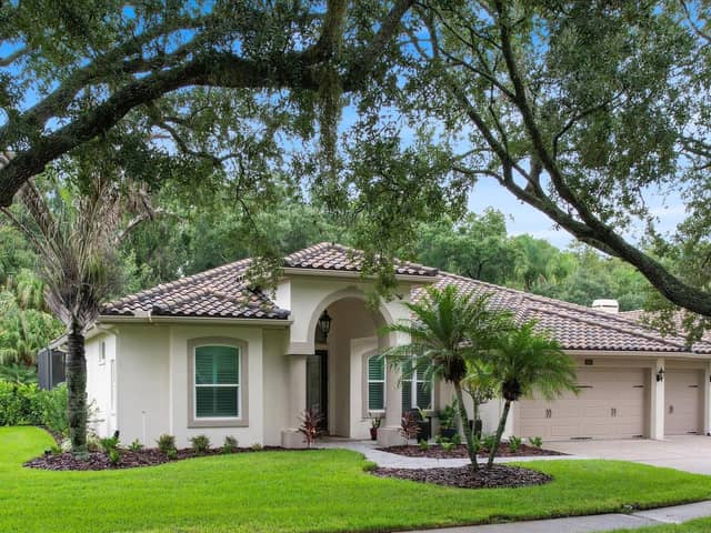 4987 CROSS POINTE DR photo