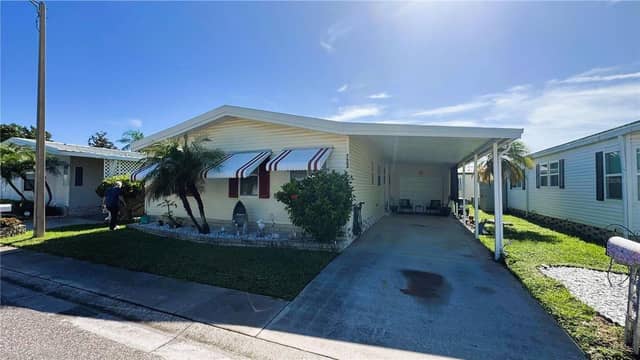 1001 STARKEY RD #723 photo