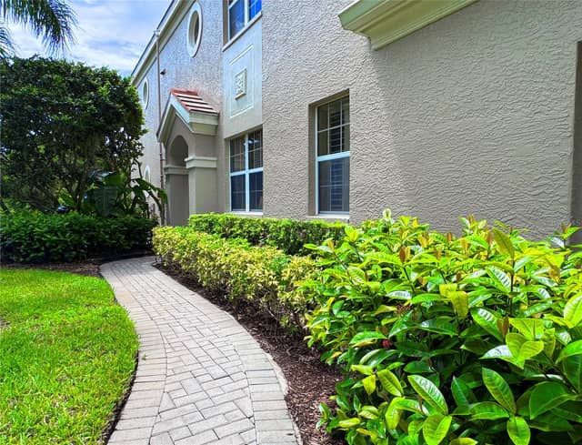 7434 BOTANICA PKWY #101 photo