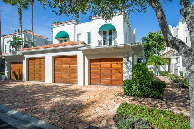 1109 ABBEYS WAY photo