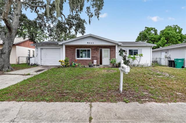 9021 RICHWOOD LN photo