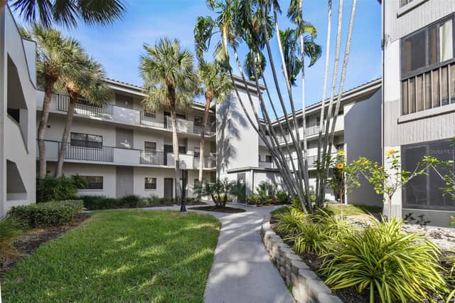 2650 COUNTRYSIDE BLVD #C309 photo