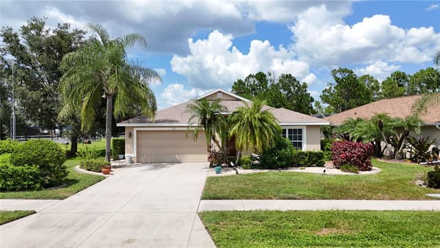 1520 SCARLETT AVE photo