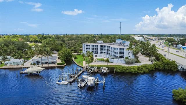 516 TAMIAMI TRL S #306 photo